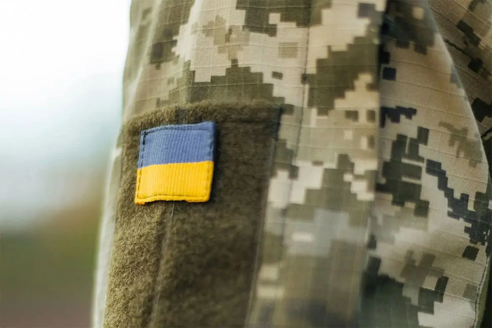 звільнення військових